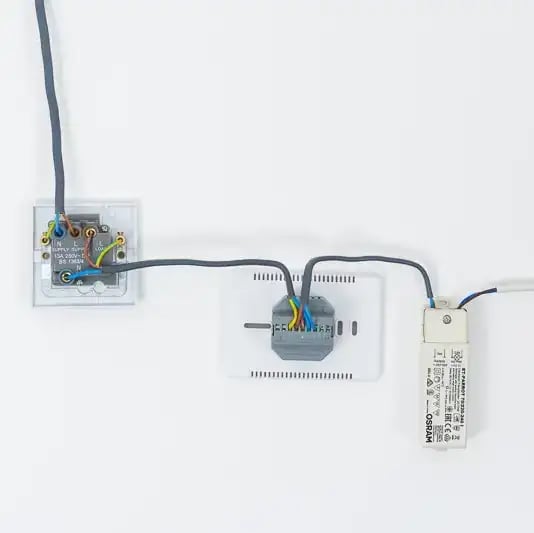 Vertical Towel Bar Installation_Wiring_13